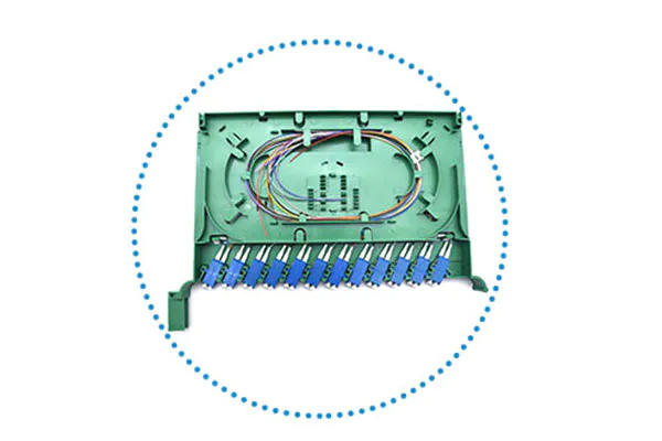 The adapter on 45degree angle way, avoid the laser damage the engineer eyes.