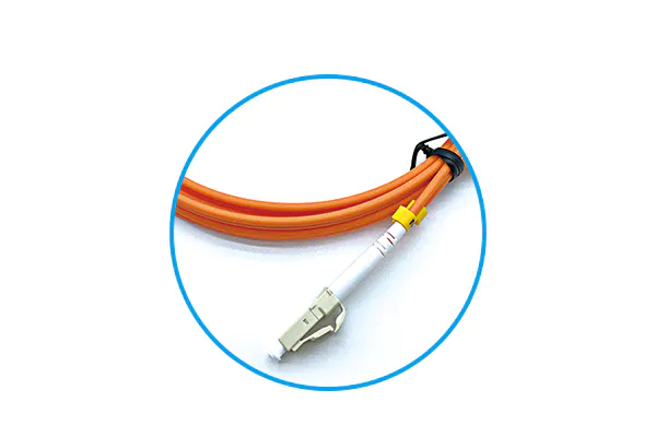 The best insertion loss and return loss  ensure stable signal transmission and  network security.Good thermal stability,  high hardness, strong environmental  adaptability.